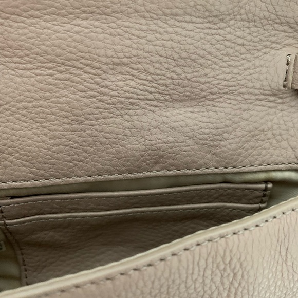 Authentic Tory Burch mini crossbody tan bag - Picture 4 of 10